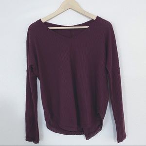 Burgundy v-neck ribbed knit sweater